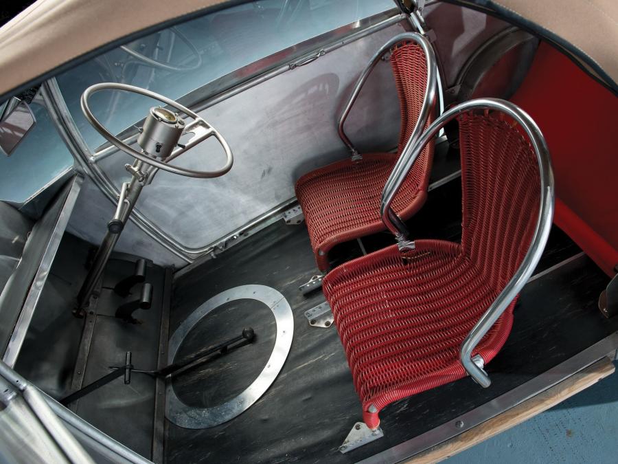 Интерьер Voisin C31 Biscooter 1957 года  (фото 6 из 6)